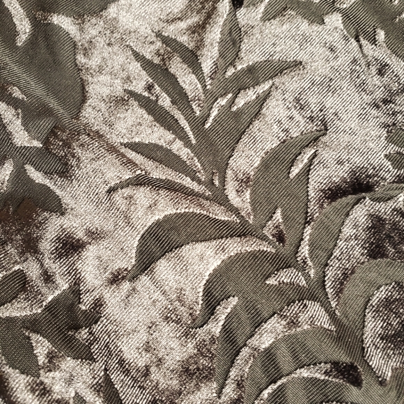 Premise Black Burnout Velvet Floral Long Sleeve Top Size S - Picture 3 of 6